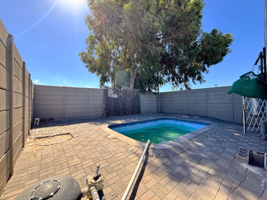 3 Bedroom Property for Sale in Bishop Lavis Western Cape